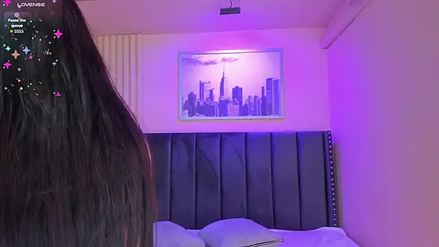 Snapshot of diosa_cristal chatting on July 7, 2026, 4:15 am diosa cristal online show from July 7, 2026, 4:15 am