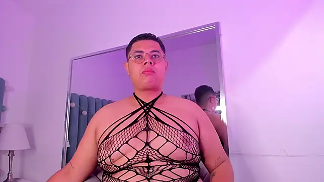 Snapshot of Tom_Silver__ chatting on December 1, 2024, 4:51 pm Tom Silver online show from December 1, 2024, 4:51 pm