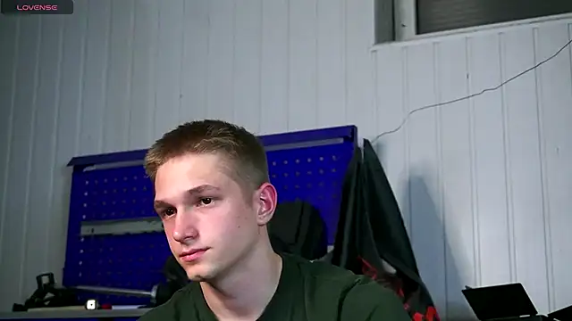 dustyn fox online show from November 5, 2025, 3:34 pm