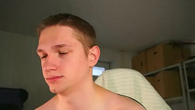 dustyn fox online show from April 15, 2026, 5:47 am