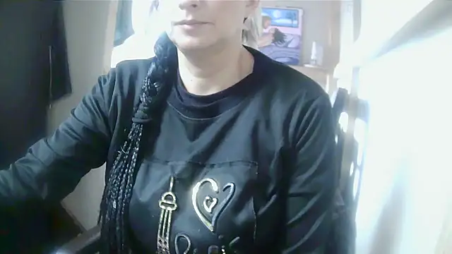 Snapshot of Jennys_room_77 chatting on May 4, 2026, 8:16 pm Jennys room 77 online show from May 4, 2026, 8:16 pm