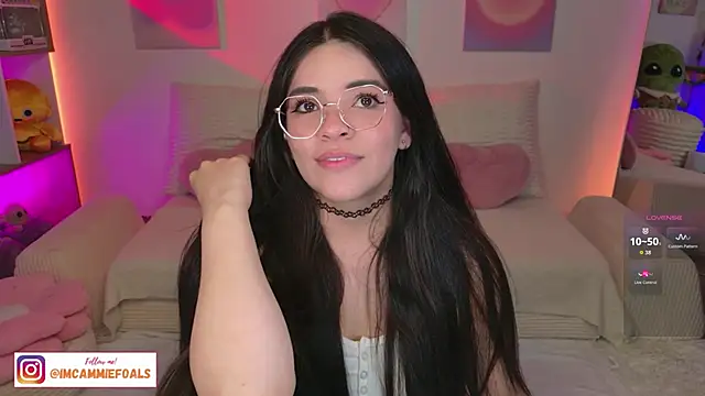 Snapshot of cammiefoalss chatting on December 15, 2025, 6:34 pm cammiefoalss online show from December 15, 2025, 6:34 pm