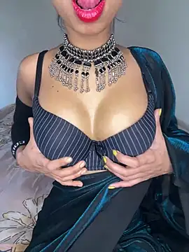 Snapshot of Hot-sexy222 chatting on December 30, 2024, 3:03 am Hot-sexy222 online show from December 30, 2024, 3:03 am