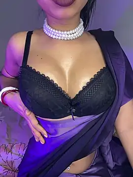 Snapshot of Hot-sexy222 chatting on February 2, 2025, 10:35 am Hot-sexy222 online show from February 2, 2025, 10:35 am