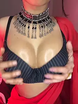 Snapshot of Hot-sexy222 chatting on October 9, 2025, 1:47 am Hot-sexy222 online show from October 9, 2025, 1:47 am