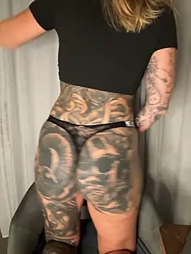 Snapshot of redNatified chatting on October 30, 2025, 7:36 pm redNatified online show from October 30, 2025, 7:36 pm