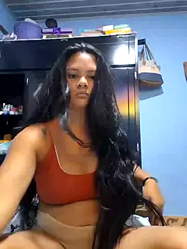 Snapshot of sexy-latin10 chatting on February 6, 2025, 10:00 pm sexy-latin10 online show from February 6, 2025, 10:00 pm