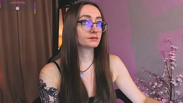 ShiroHeby online show from October 30, 2025, 12:39 pm