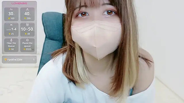 Snapshot of MoMoka_jp chatting on April 30, 2026, 11:49 am MoMoka jp online show from April 30, 2026, 11:49 am