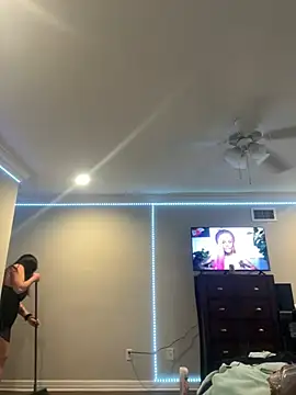 ThicBunz online show from February 12, 2025, 12:58 am