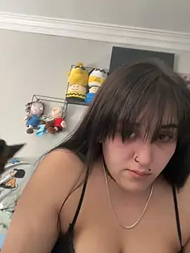 ThicBunz online show from February 21, 2025, 8:05 pm