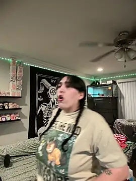 Snapshot of ThicBunz chatting on February 25, 2026, 11:58 pm ThicBunz online show from February 25, 2026, 11:58 pm