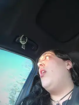 ThicBunz online show from March 18, 2026, 9:07 pm