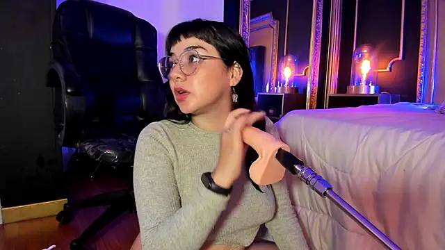 Snapshot of JeyLee chatting on March 18, 2025, 6:15 pm JeyLee online show from March 18, 2025, 6:15 pm