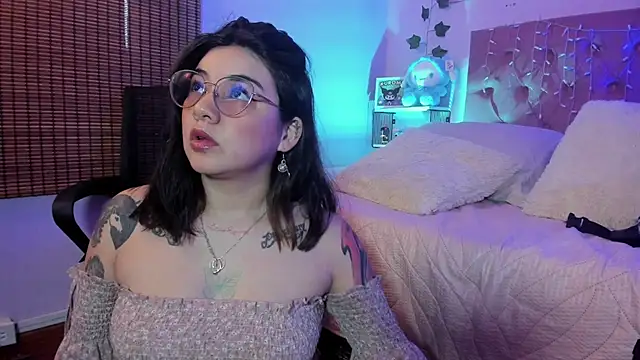 Snapshot of JeyLee chatting on November 11, 2025, 11:43 am JeyLee online show from November 11, 2025, 11:43 am