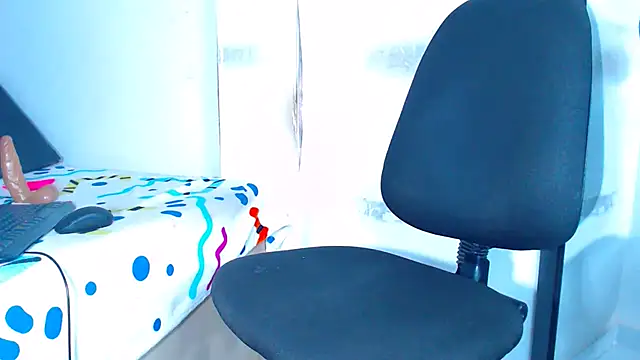 Megaanfox online show from December 4, 2024, 10:08 pm