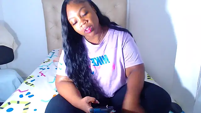 Megaanfox online show from November 10, 2025, 3:11 pm