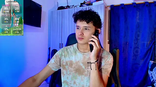 Snapshot of Nathan_Bluee chatting on January 12, 2026, 4:01 pm Nathan Bluee online show from January 12, 2026, 4:01 pm