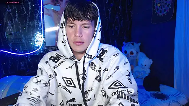 DominicPrince online show from April 16, 2026, 6:47 am