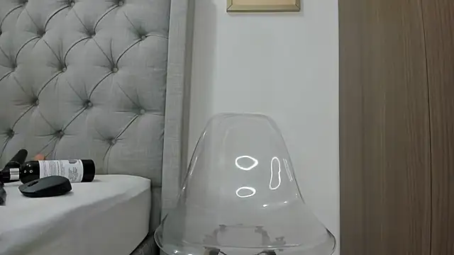 Carolina love19 online show from December 23, 2024, 5:43 pm