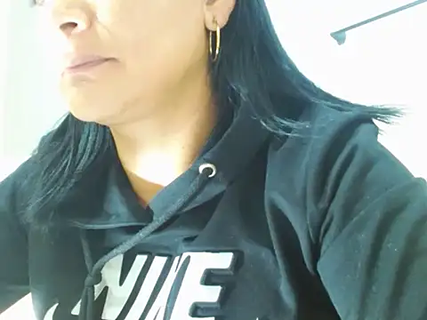 hornymilf 69xxx online show from November 6, 2025, 9:26 pm