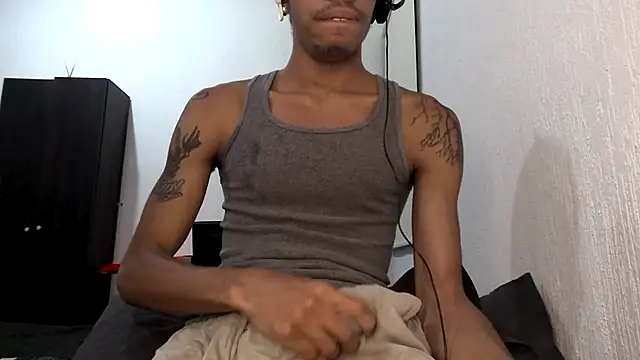 Skinnyblackman online show from March 11, 2026, 4:40 am