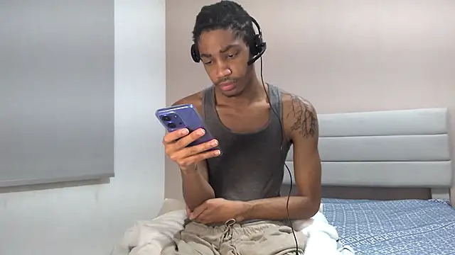 Skinnyblackman online show from April 1, 2026, 6:03 am