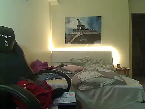 Snapshot of amydamarw chatting on December 3, 2025, 6:10 am amydamarw online show from December 3, 2025, 6:10 am