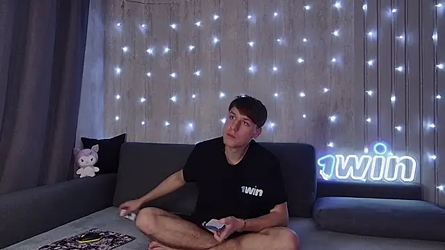 wineandboobss online show from December 16, 2024, 2:16 pm