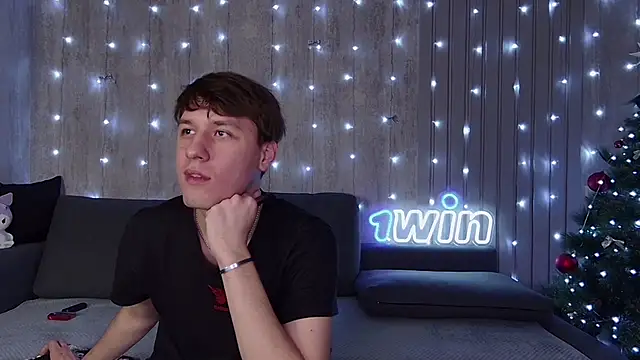 wineandboobss online show from January 20, 2025, 12:49 pm