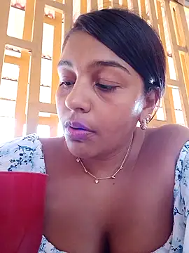 Snapshot of anaesca chatting on February 19, 2025, 5:27 pm anaesca online show from February 19, 2025, 5:27 pm