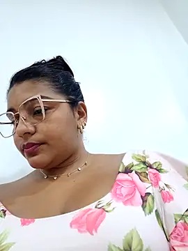 Snapshot of anaesca chatting on February 25, 2025, 2:33 pm anaesca online show from February 25, 2025, 2:33 pm