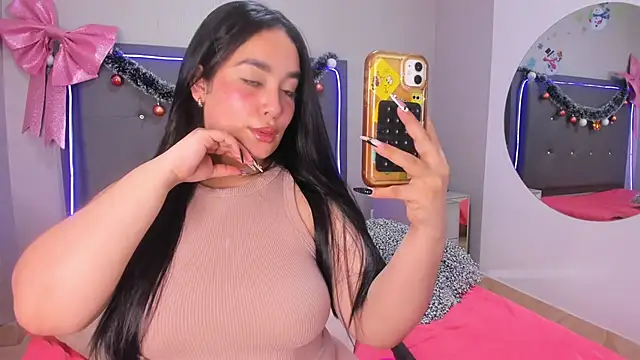 Snapshot of emma_lye chatting on January 9, 2026, 8:43 pm emma lye online show from January 9, 2026, 8:43 pm