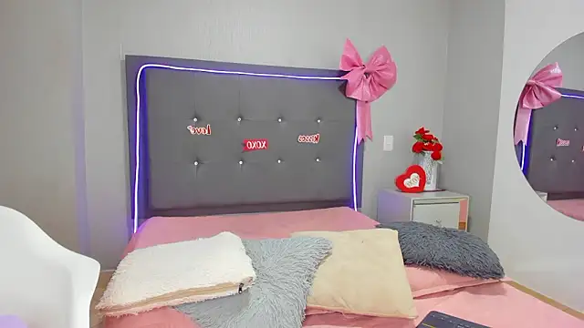 emma lye online show from March 18, 2026, 8:12 pm