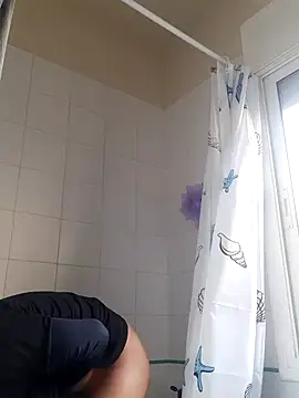 Snapshot of Greacky chatting on January 3, 2025, 1:58 pm Greacky online show from January 3, 2025, 1:58 pm