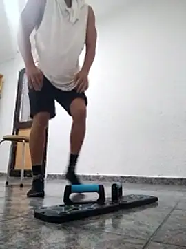 Snapshot of Greacky chatting on November 10, 2025, 11:26 pm Greacky online show from November 10, 2025, 11:26 pm