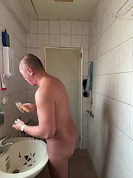 Snapshot of chih515 chatting on October 27, 2025, 12:26 am chih515 online show from October 27, 2025, 12:26 am