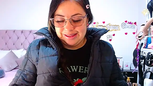 lanaqueen699 online show from November 20, 2025, 12:16 pm