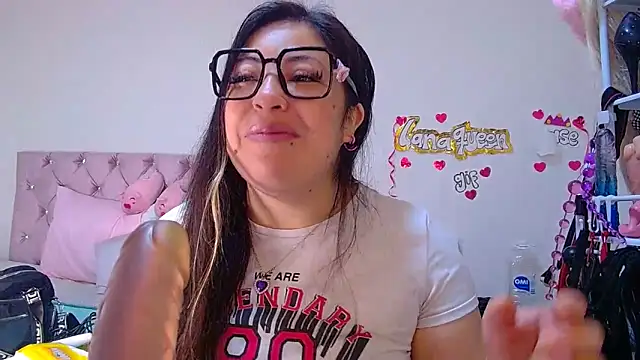 Snapshot of lanaqueen699 chatting on April 23, 2026, 12:29 pm lanaqueen699 online show from April 23, 2026, 12:29 pm