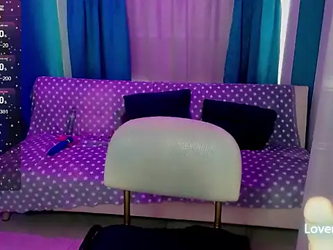 Snapshot of Hi_Marceline chatting on March 3, 2025, 5:50 pm Hi Marceline online show from March 3, 2025, 5:50 pm