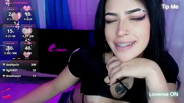 Snapshot of Hi_Marceline chatting on November 13, 2025, 6:29 pm Hi Marceline online show from November 13, 2025, 6:29 pm