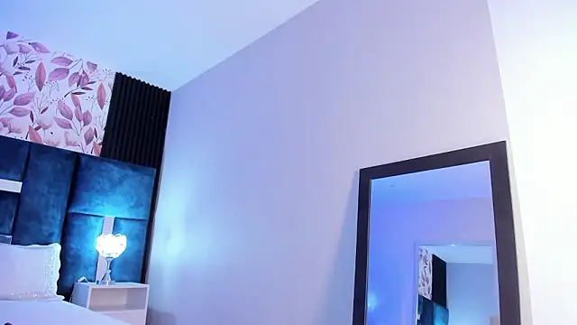 Larabrooks online show from March 21, 2026, 7:46 am