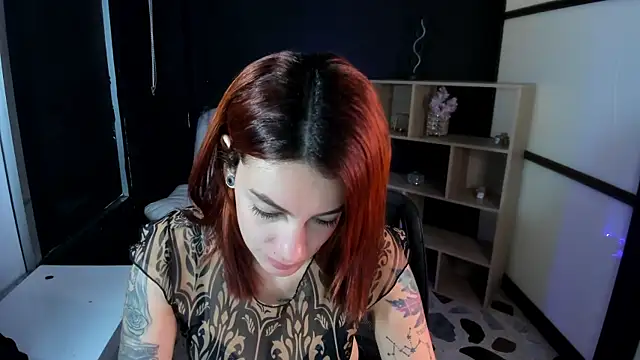 Snapshot of Melany_Luv chatting on December 23, 2024, 2:35 am Melany Luv online show from December 23, 2024, 2:35 am