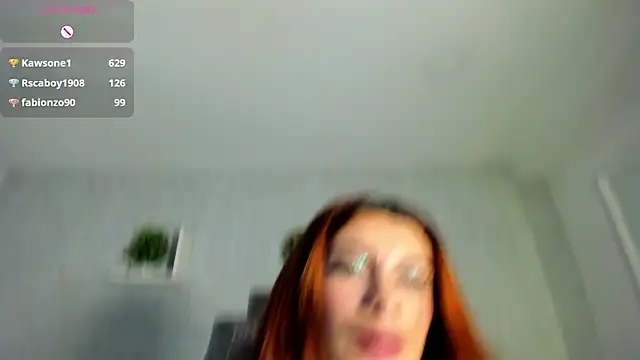 Snapshot of Melany_Luv chatting on December 29, 2024, 2:38 am Melany Luv online show from December 29, 2024, 2:38 am