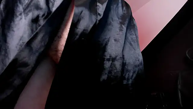 Snapshot of Melany_Luv chatting on September 19, 2025, 11:05 pm Melany Luv online show from September 19, 2025, 11:05 pm