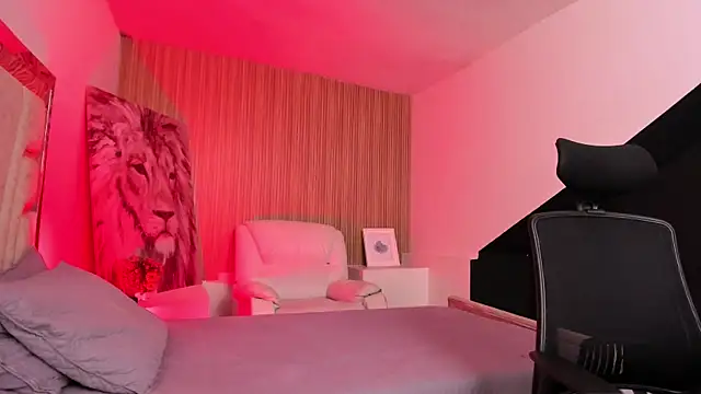 Snapshot of Melany_Luv chatting on September 24, 2025, 9:29 pm Melany Luv online show from September 24, 2025, 9:29 pm