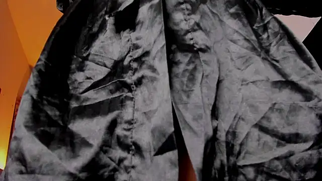 Snapshot of Melany_Luv chatting on October 5, 2025, 1:15 am Melany Luv online show from October 5, 2025, 1:15 am