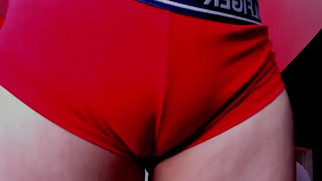 Snapshot of Melany_Luv chatting on October 17, 2025, 9:06 pm Melany Luv online show from October 17, 2025, 9:06 pm