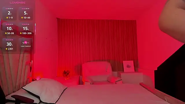 Snapshot of Melany_Luv chatting on November 7, 2025, 8:53 pm Melany Luv online show from November 7, 2025, 8:53 pm