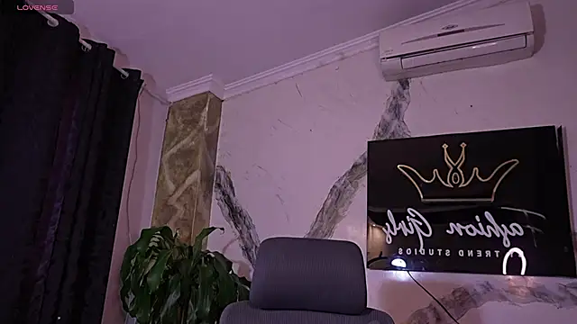 Melany Luv online show from March 7, 2026, 10:56 am